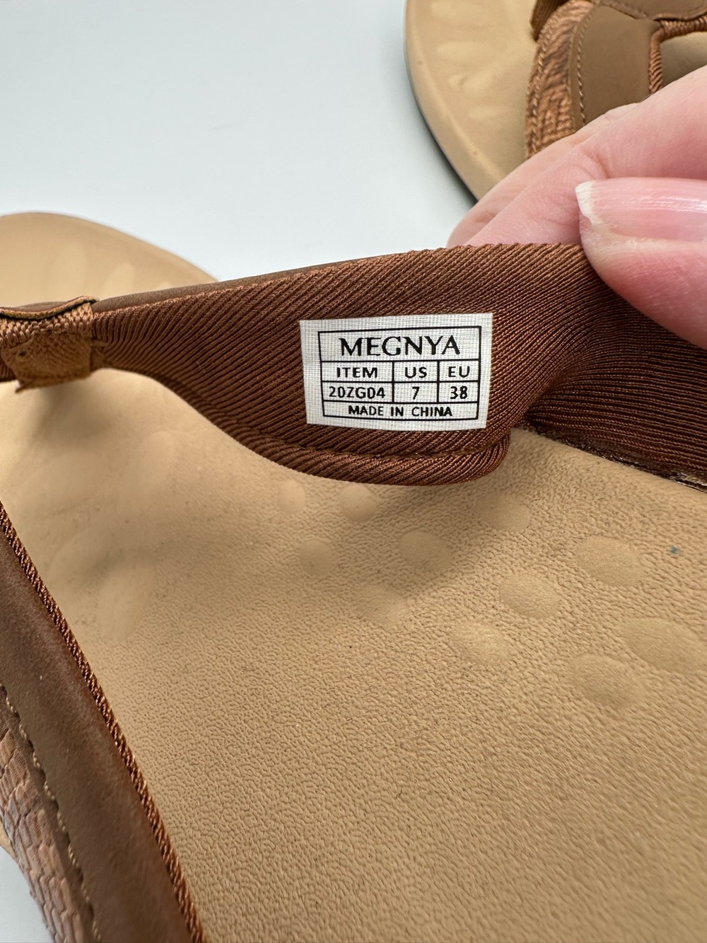 MEGNYA Orthopedic Flip Flop Sandals Size 7 - Picture 5 of 7